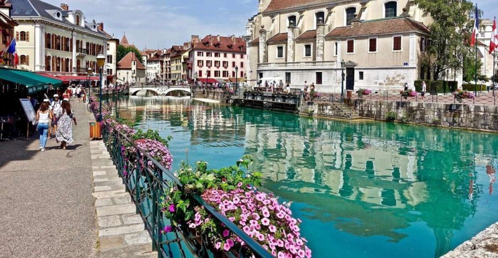 Điểm danh 10 thành phố có mức sống đắt đỏ nhất ảnh 4