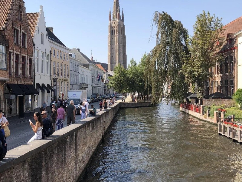 Ghé thăm đất nước xinh đẹp vùng Tây Âu 3