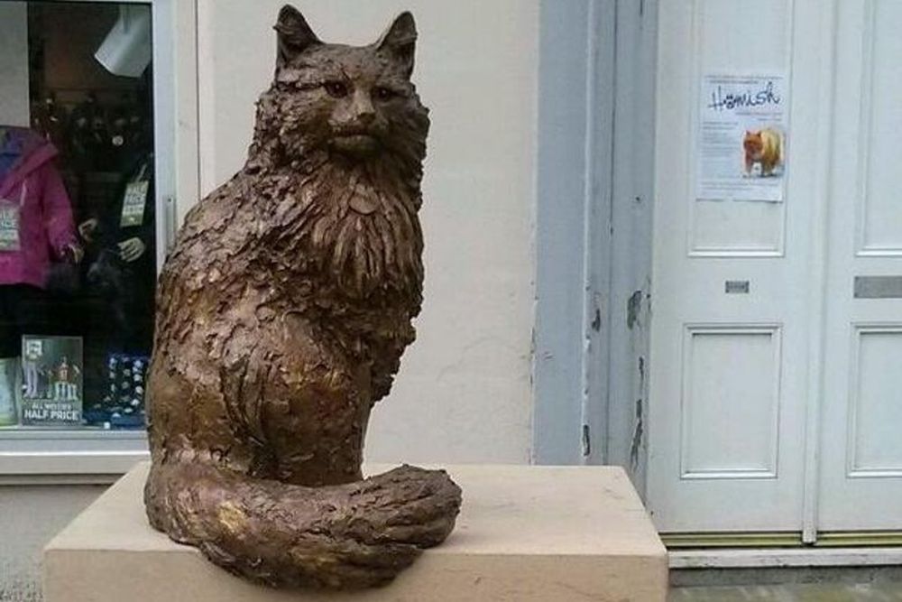 Khám phá 10 tượng mèo nổi tiếng trên thế giới 1