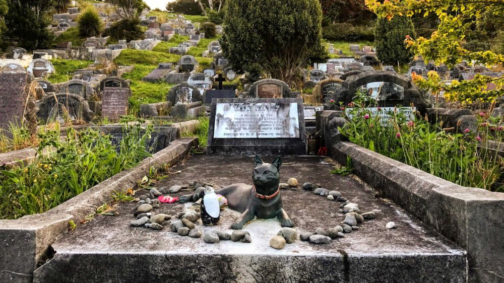 Khám phá 10 tượng mèo nổi tiếng trên thế giới 9