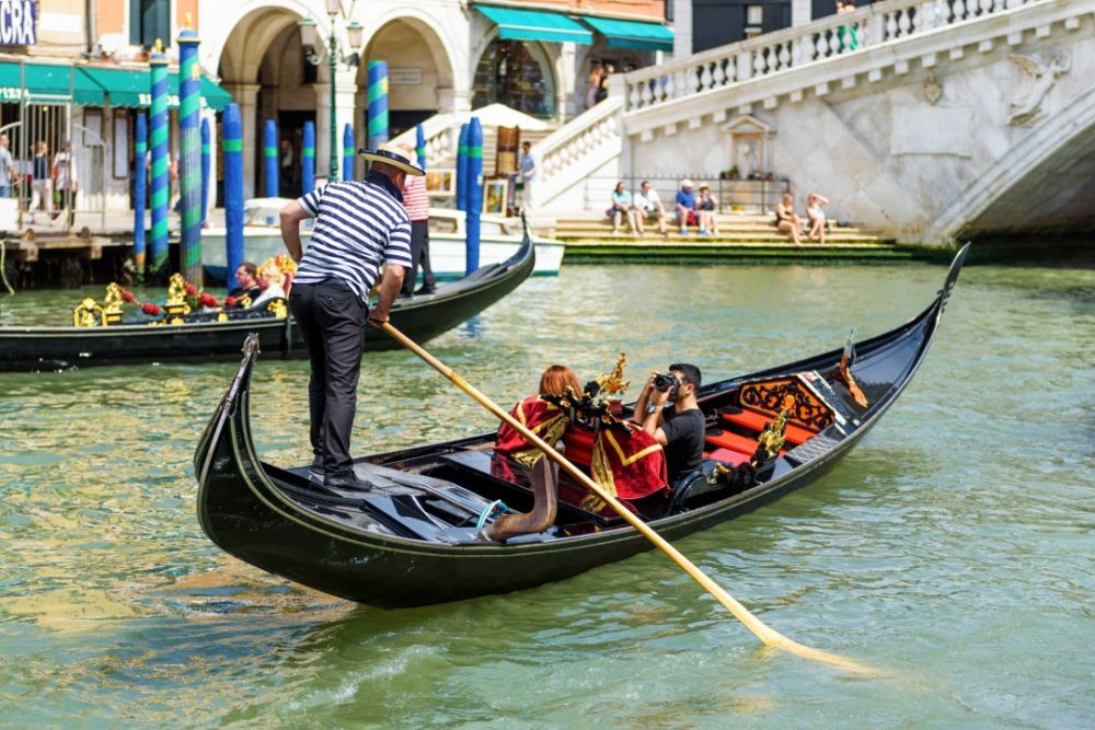 Khám phá 20 phương tiện chở khách độc đáo trên thế giới 3