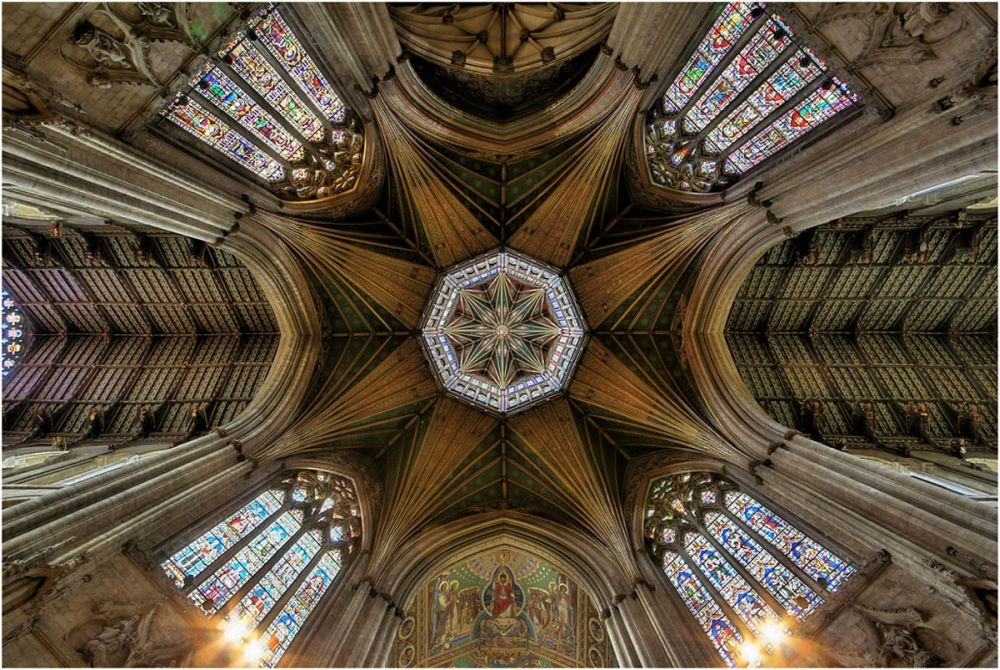 Khám phá 7 trần nhà nghệ thuật ngoạn mục nhất thế giới 1