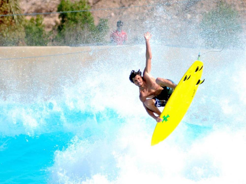 Khám phá dòng sông nhân tạo giữa sa mạc UAE 4