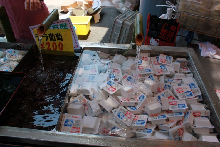 Khám phá làng cổ Oshino Hakkai 6