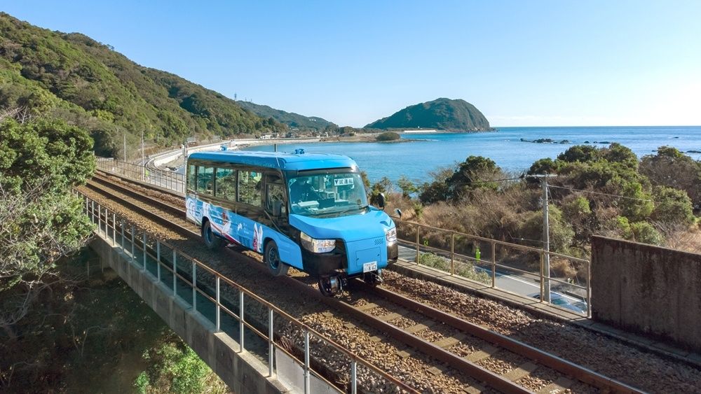 Khám phá những con tàu kỳ lạ trên thế giới 8