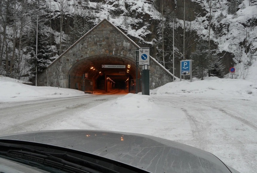 kham pha nhung duong ham ky la tren the gioi 7