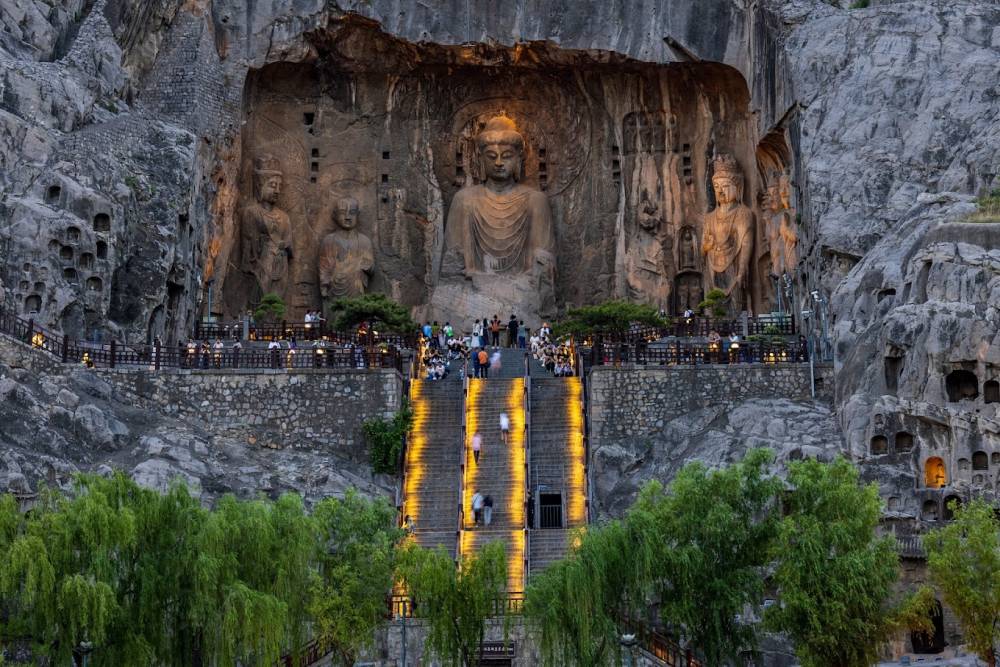 Long môn động Lạc Dương