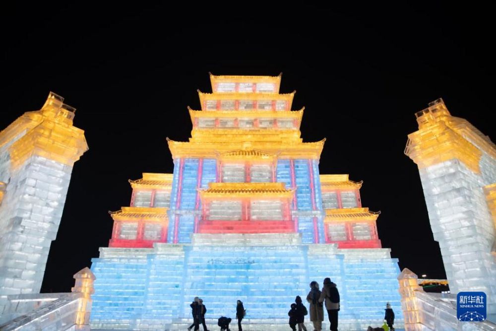 Mãn nhãn với các tác phẩm băng tuyết ở Cáp Nhĩ Tân ảnh 9