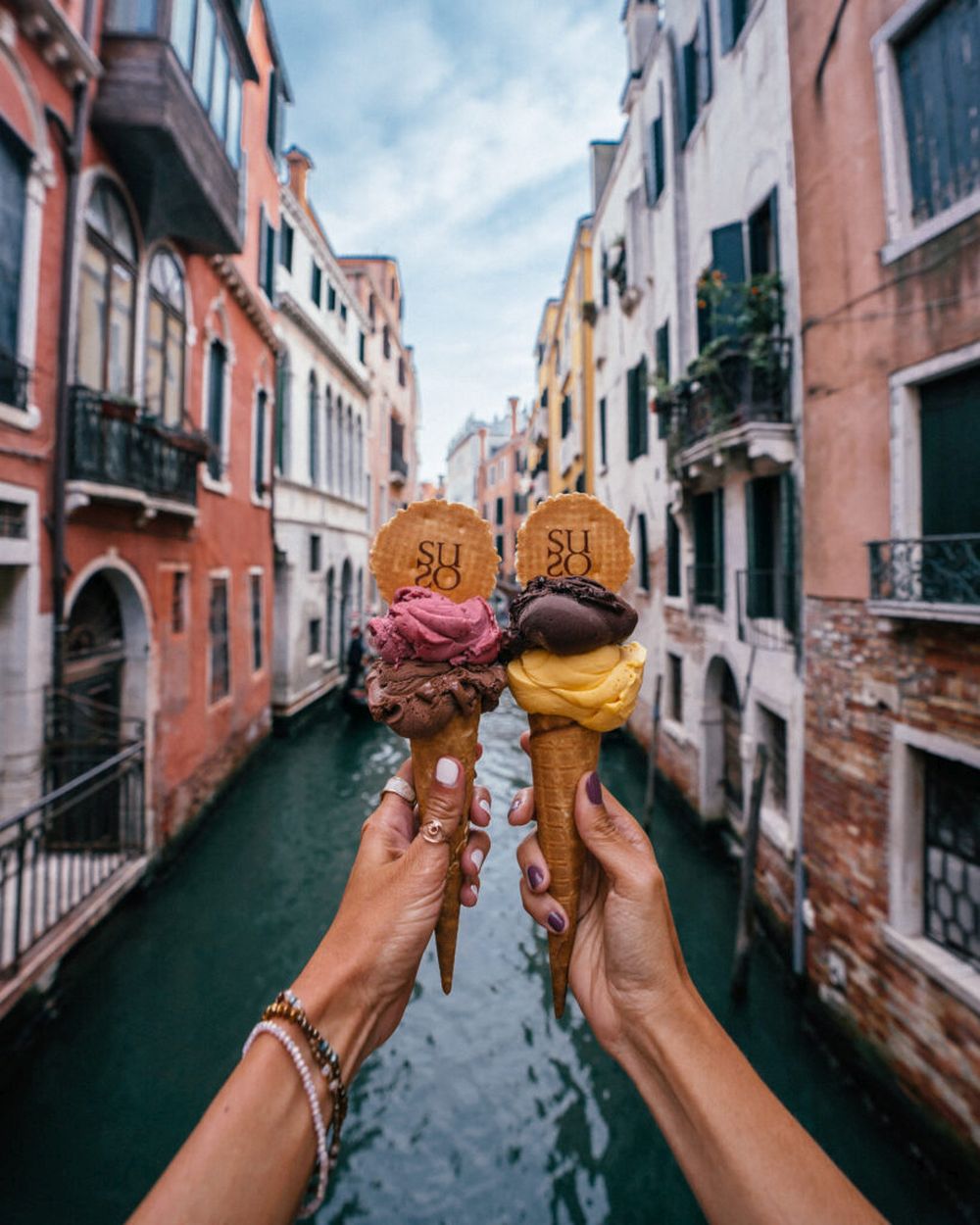 Ngắm hoàng hôn tại một trong những thành phố đẹp nhất thế giới - Ảnh 11