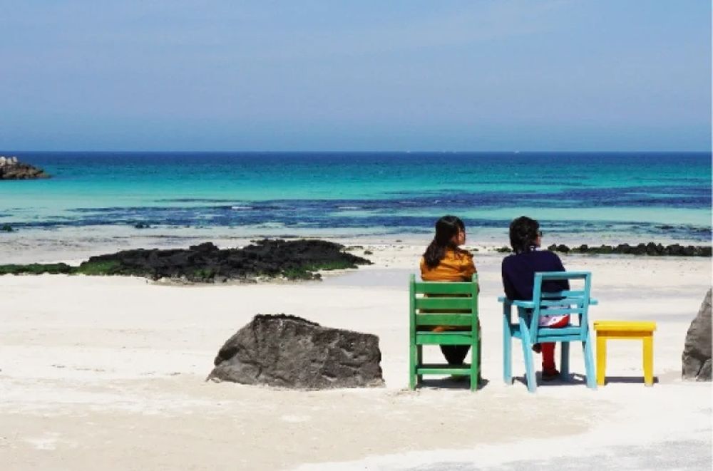 Những bãi biển tránh nóng dành cho du khách ở Châu Á 7