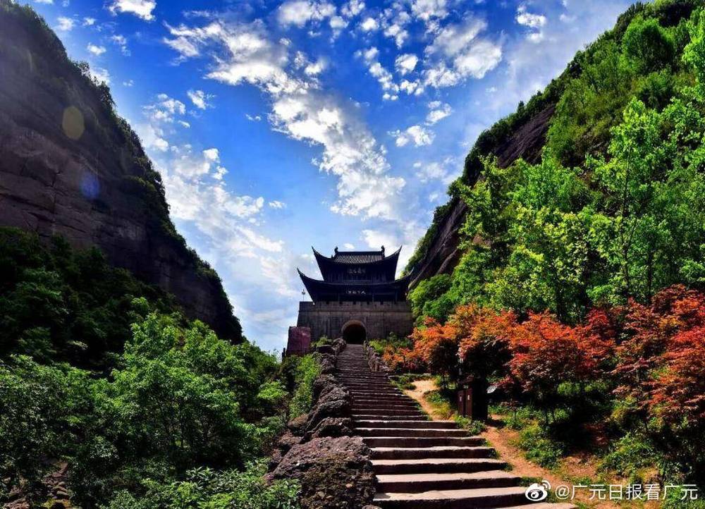 Cảnh đẹp ở Tứ Xuyên không thể bỏ lỡ khi du lịch Trung Quốc 23