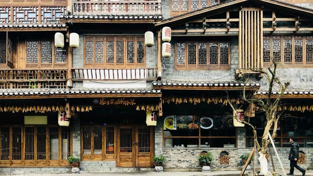 Những cổ trấn nổi tiếng ở Trung Quốc thu phí du khách 1