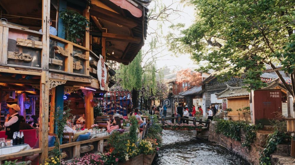 Những cổ trấn nổi tiếng ở Trung Quốc thu phí du khách 5