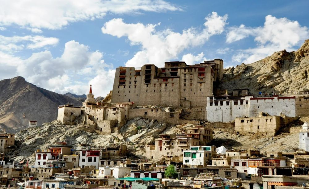 Những khung cảnh núi non đẹp nhất Châu Á 2