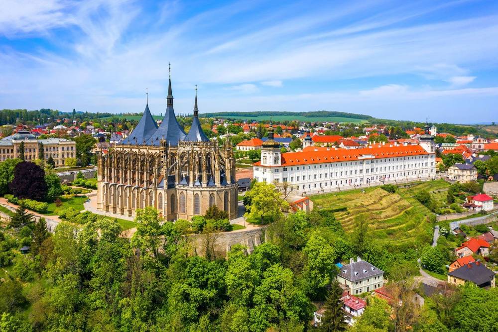 Những Kiệt Tác Kiến Trúc Đầy Mê Hoặc Ở Praha ảnh 4