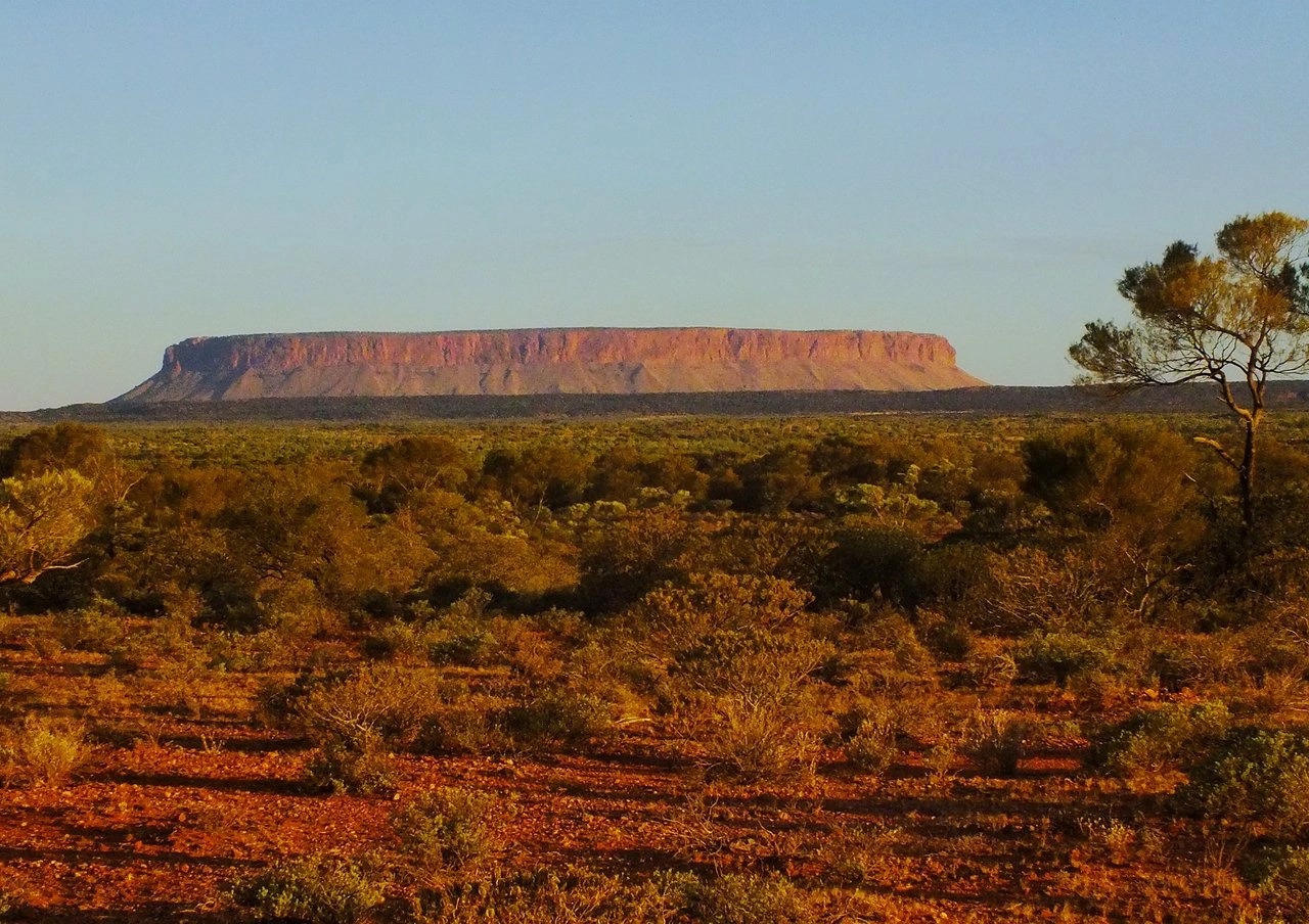 Những ngọn núi có phần đỉnh bẳng phẳng 1
