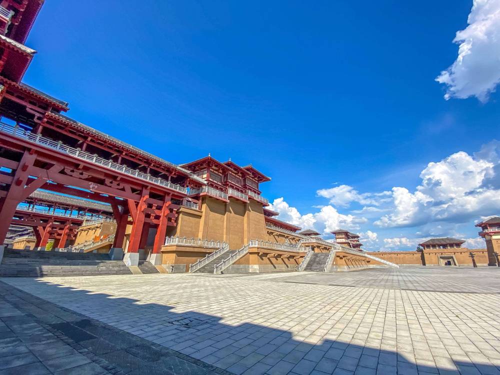 Những phim trường hàng trăm triệu USD ở Trung Quốc - Ảnh 12