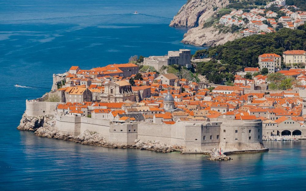 Những thành phố sở hữu tường thành lịch sử 7