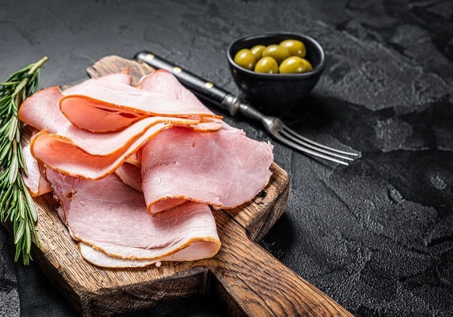 Những thực phẩm không nên ăn tại sân bay 6