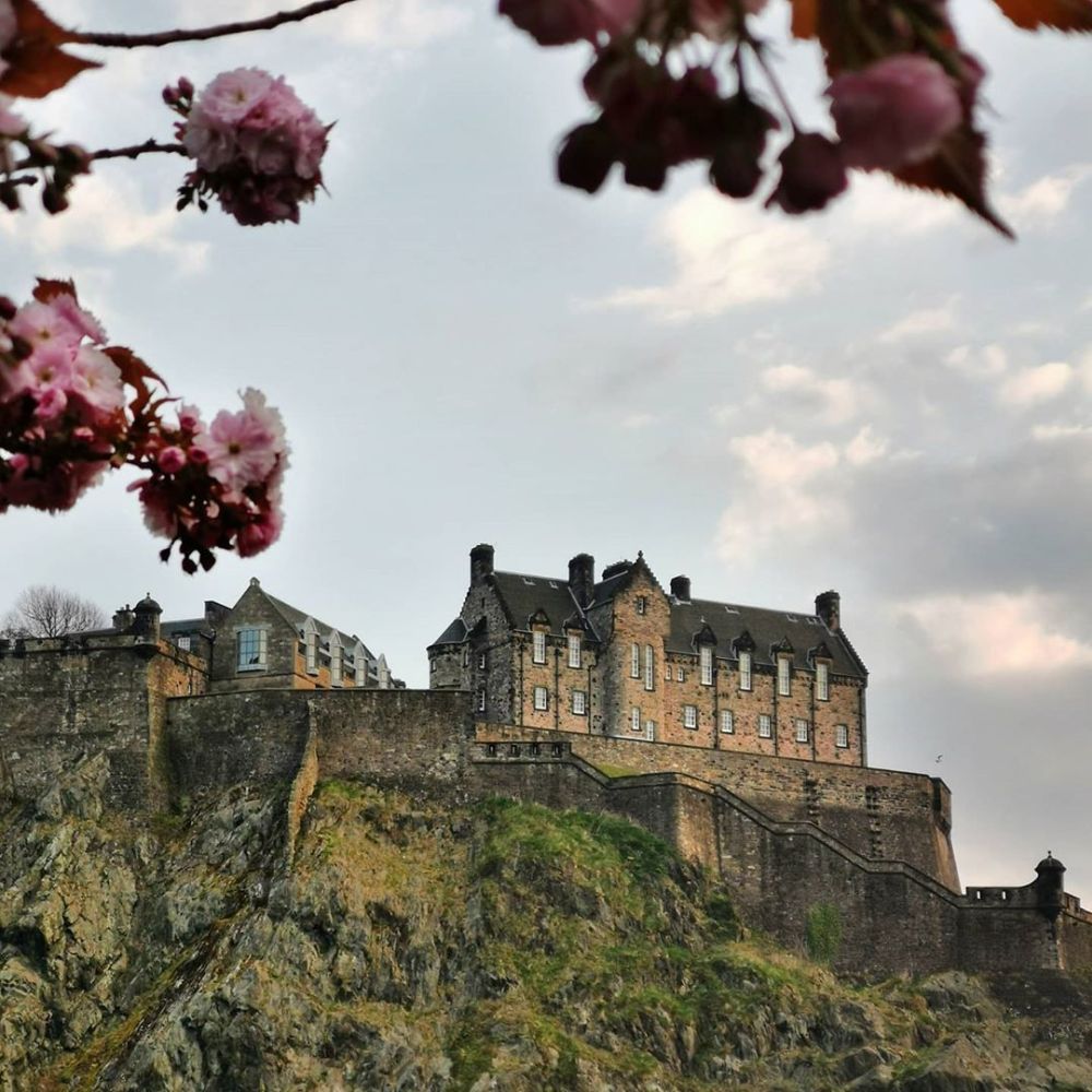 Những tòa lâu đài lớn nhất trên thế giới P2 - ảnh 19