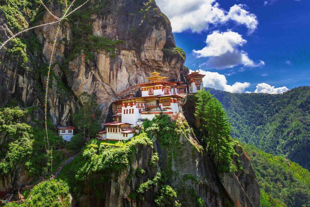 Tour Bhutan: Hành Trình Tới Đất Nước Hạnh Phúc 1
