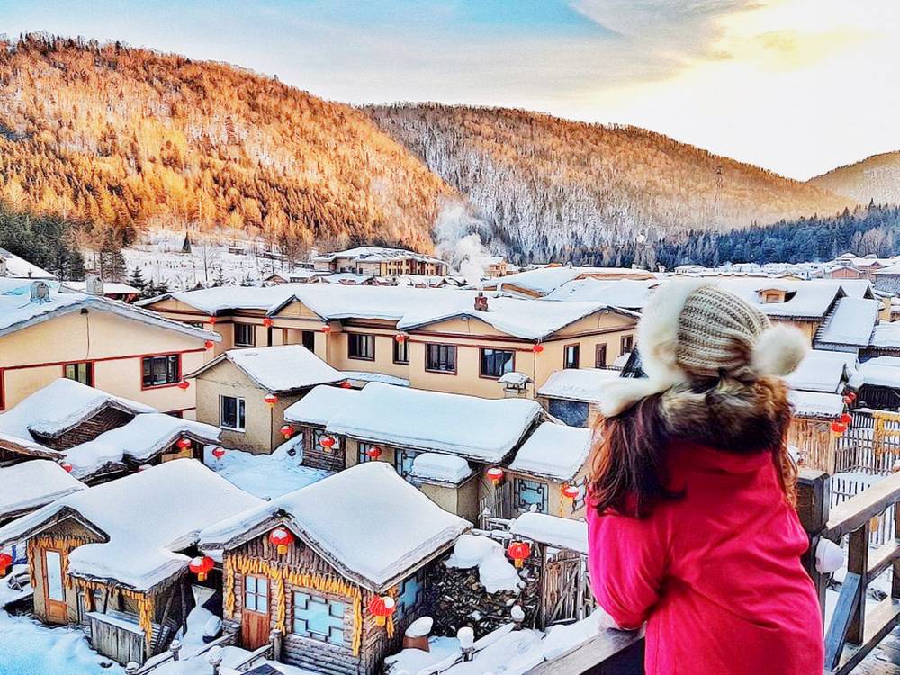 Vi vu xứ sở băng giá chào đón lễ hội băng đăng 2