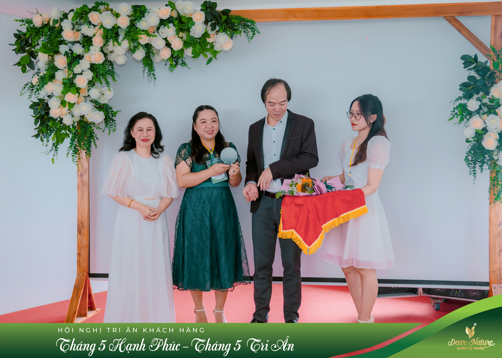 Thành viên xuất sắc Bộ phận Thiết kế & Truyền thông: Chị Trần Hà Vy Phượng
