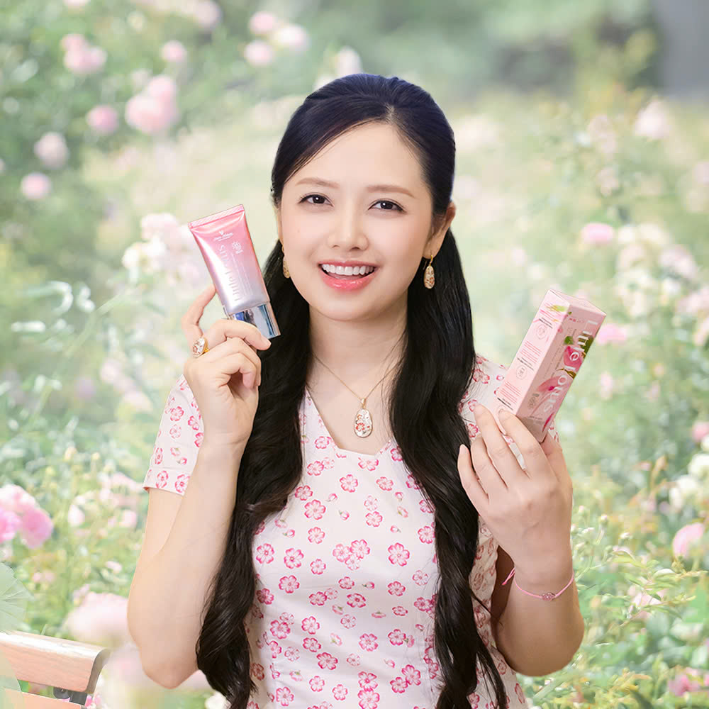 Hiệu ứng lớp nền hồng hào tự nhiên của kem chống nắng Sen Hồng Hào Dear Nature