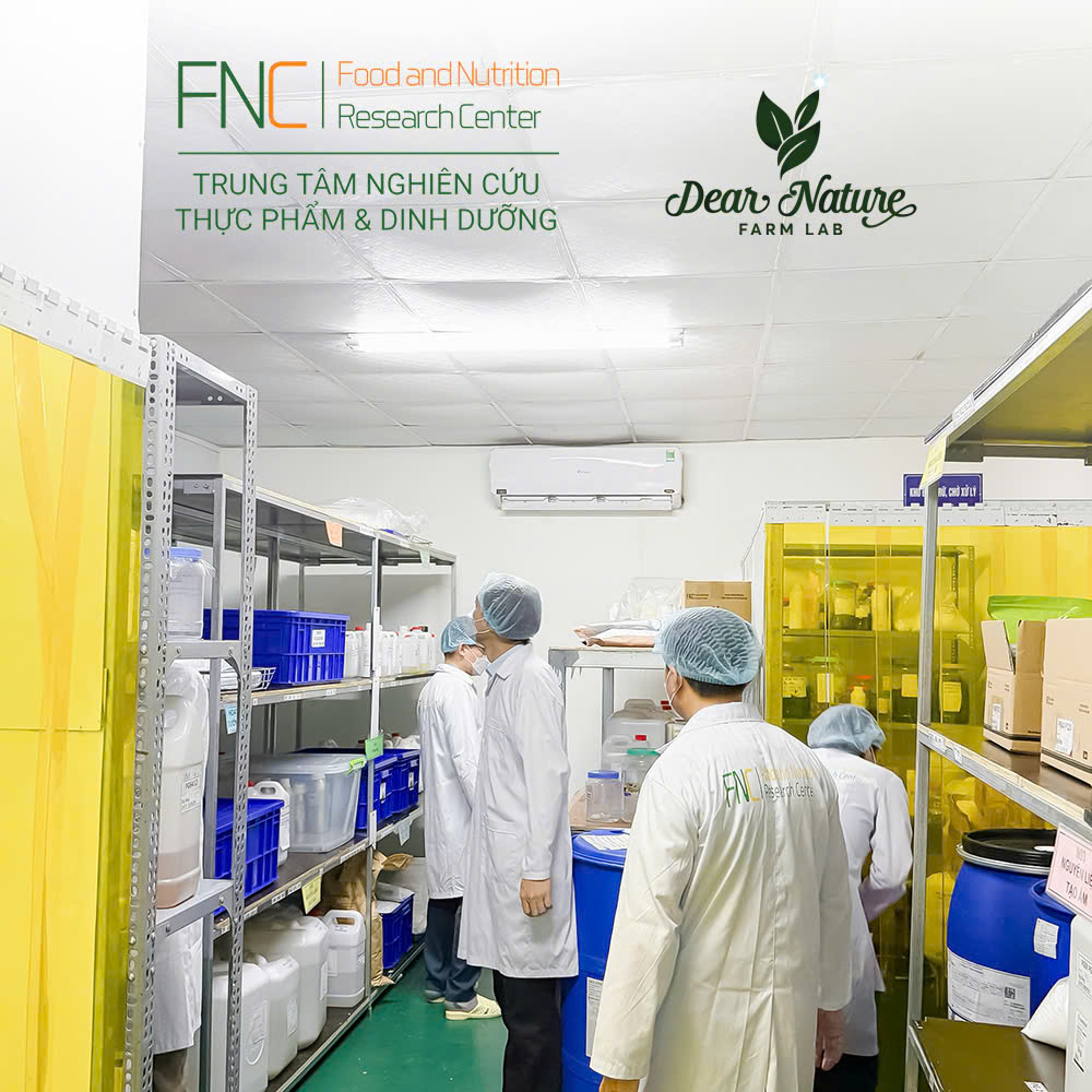 Đoàn Sở Y Tế Hưng Yên làm việc tại nhà máy của TRUNG TÂM NGHIÊN CỨU THỰC PHẨM & DINH DƯỠNG FNC (Dear Nature Việt Nam) ngày 15/05/2025