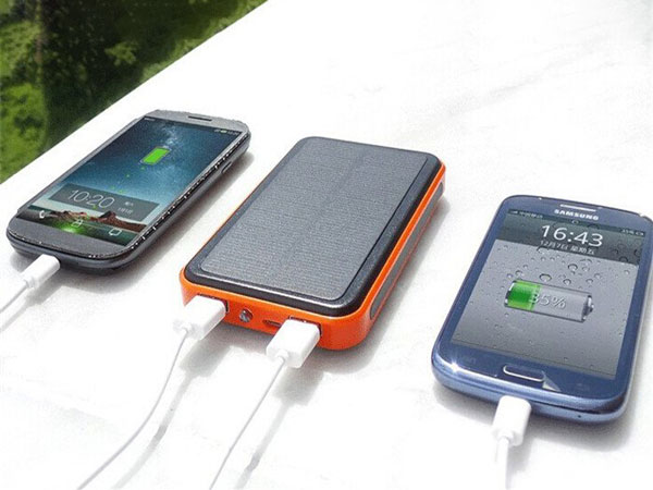 Pin sạc dự phòng năng lượng mặt trời Power Bank 20000mAh