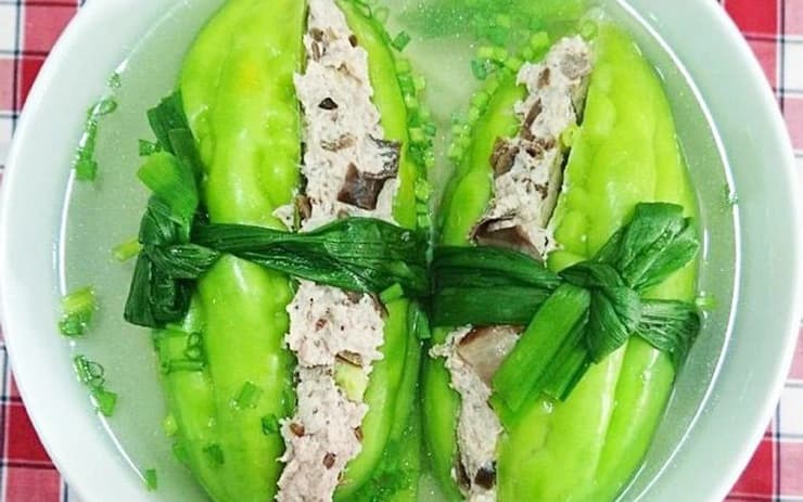 Canh khổ qua mướp đắng