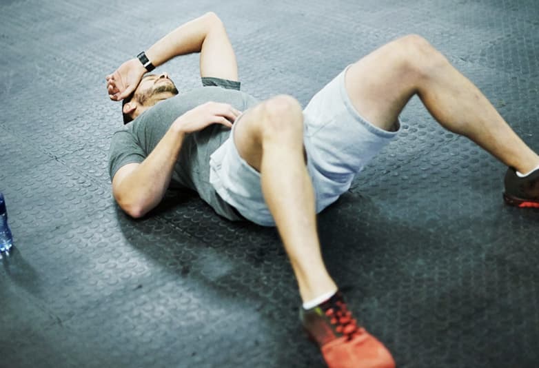 Làm việc tập luyện quá sức khi cúm