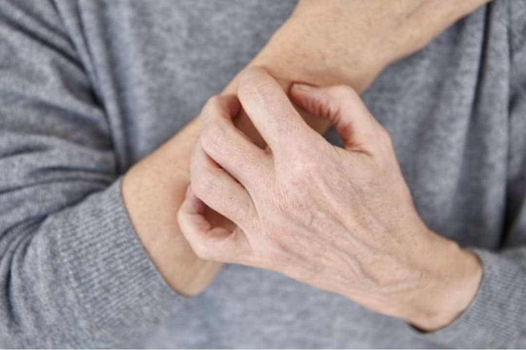 Ngứa dưới da là hiện tượng gì