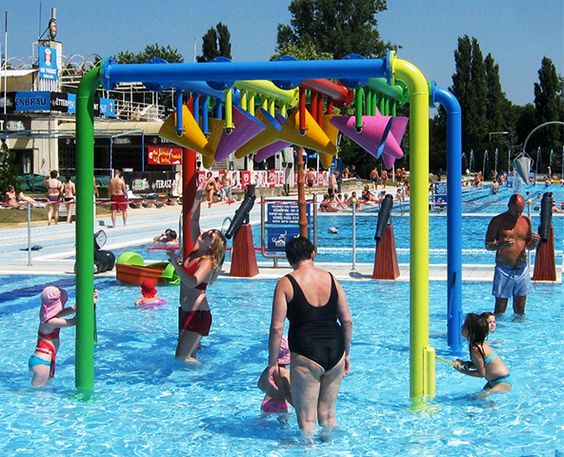 Liên hoàn cầu trượt bể bơi