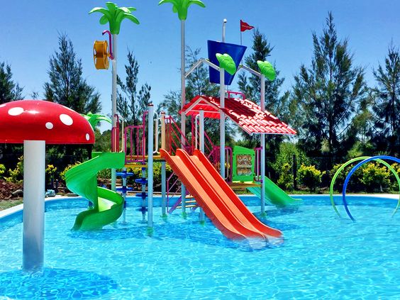 Liên hoàn cầu trượt bể bơi