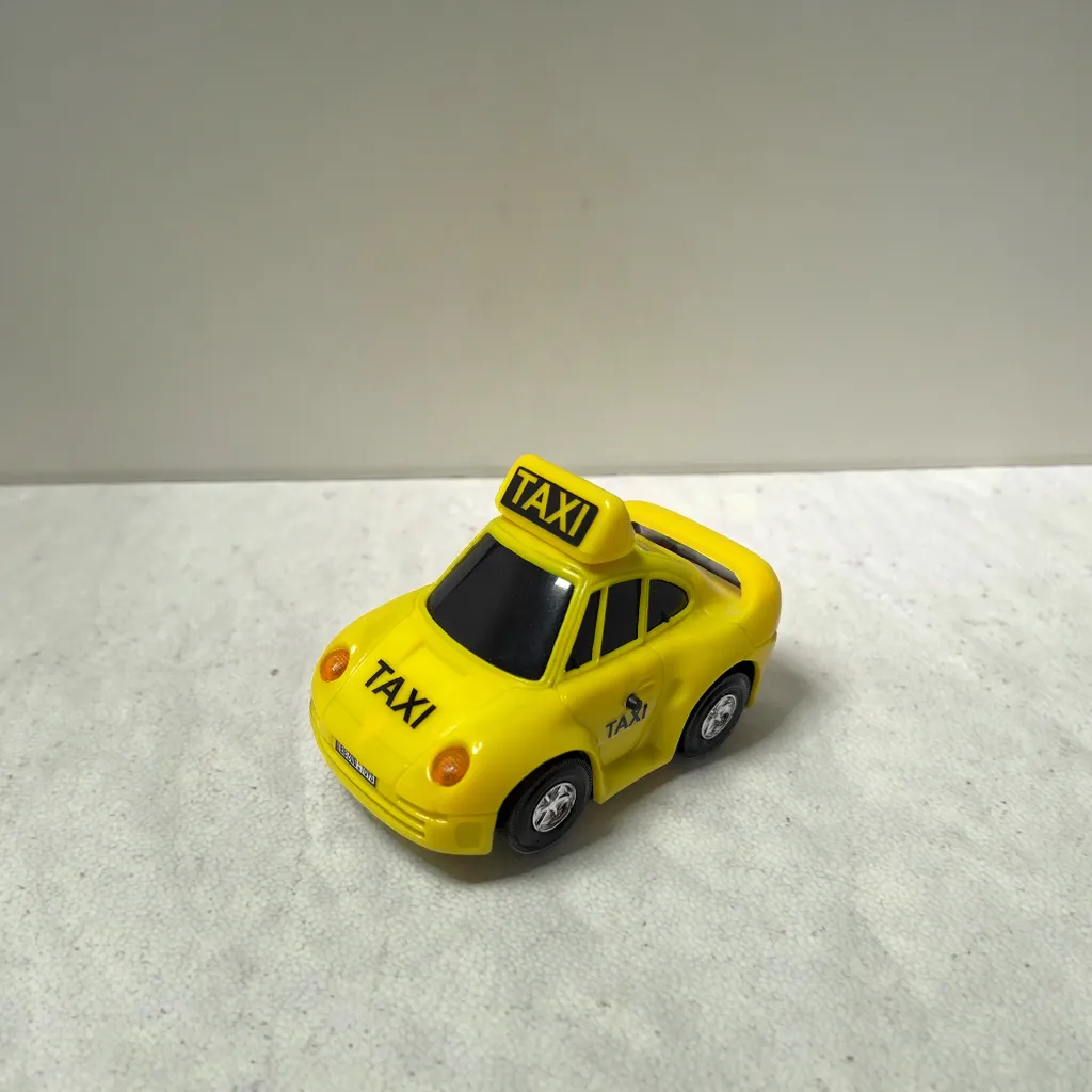 Đồ chơi ô tô mô tô đóng hộp DCOTMT08 Dochoikinhbac Giải trí hấp dẫn cho trẻ em