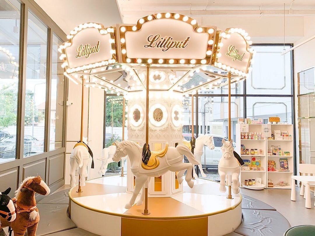 Đu quay ngựa thần