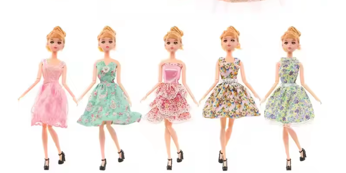 ĐỒ CHƠI BÚP BÊ VÀ THẾ GIỚI THỜI TRANG