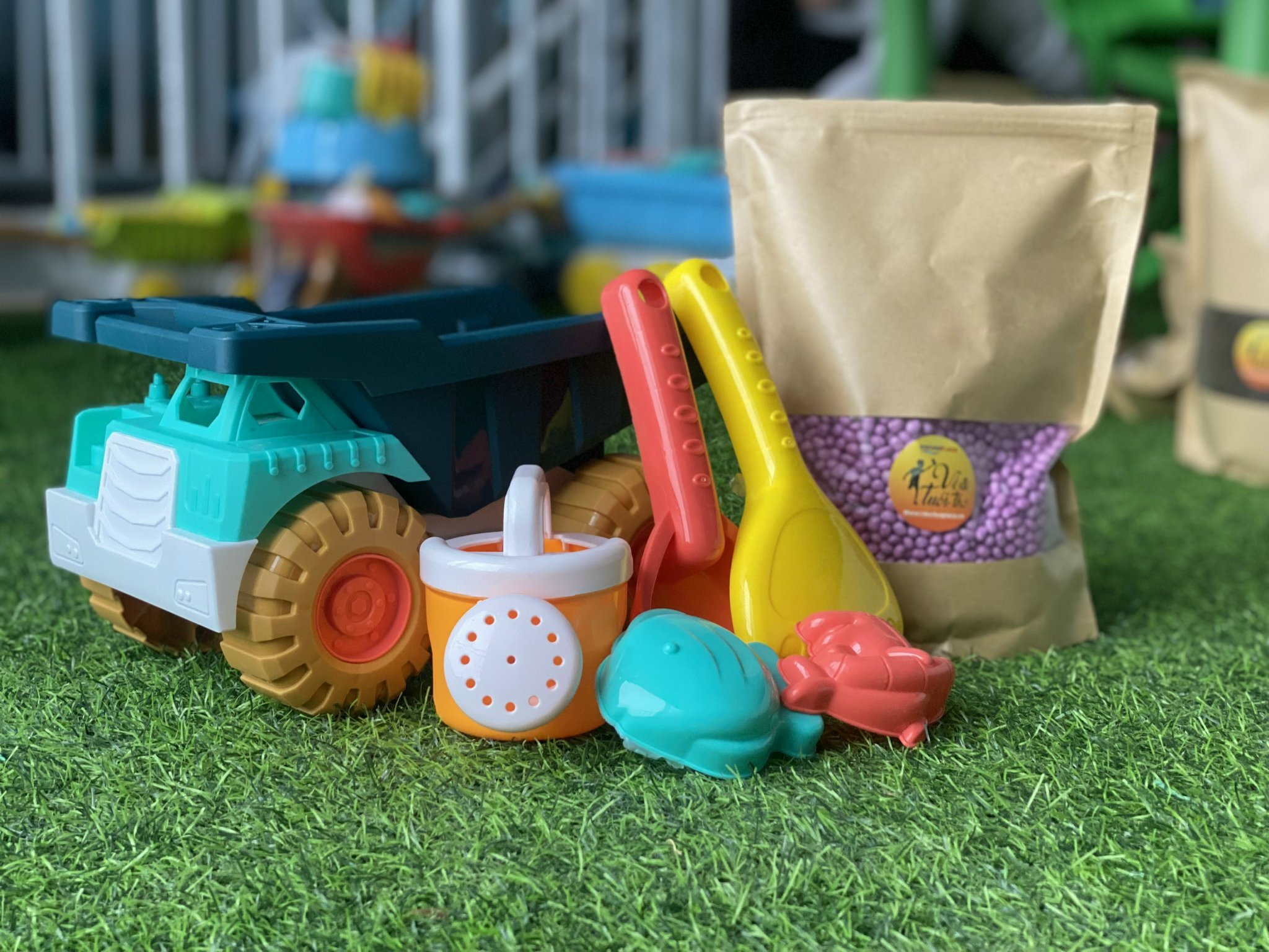 Đồ Chơi xúc hạt