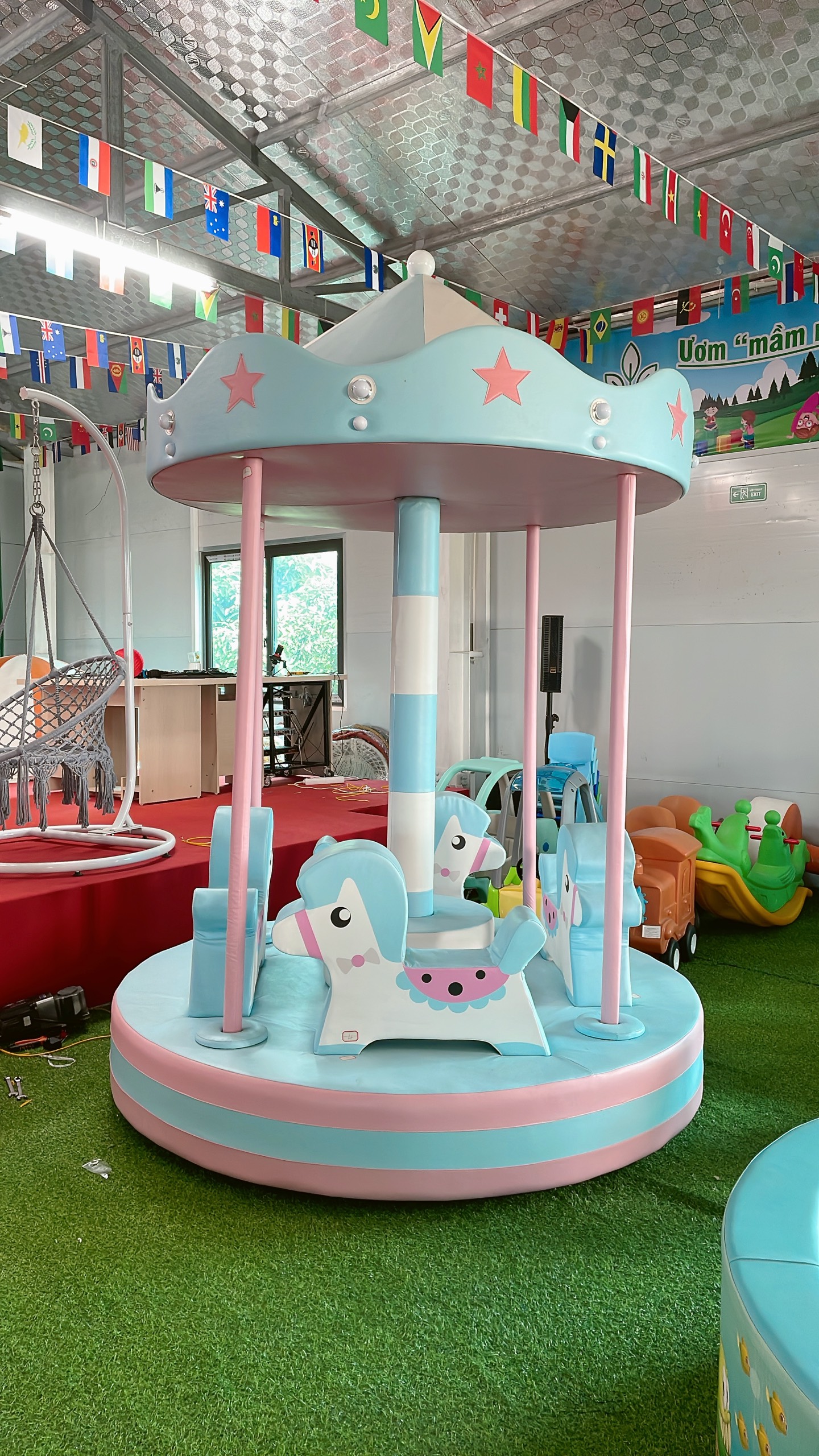 mâm xoay hình thú