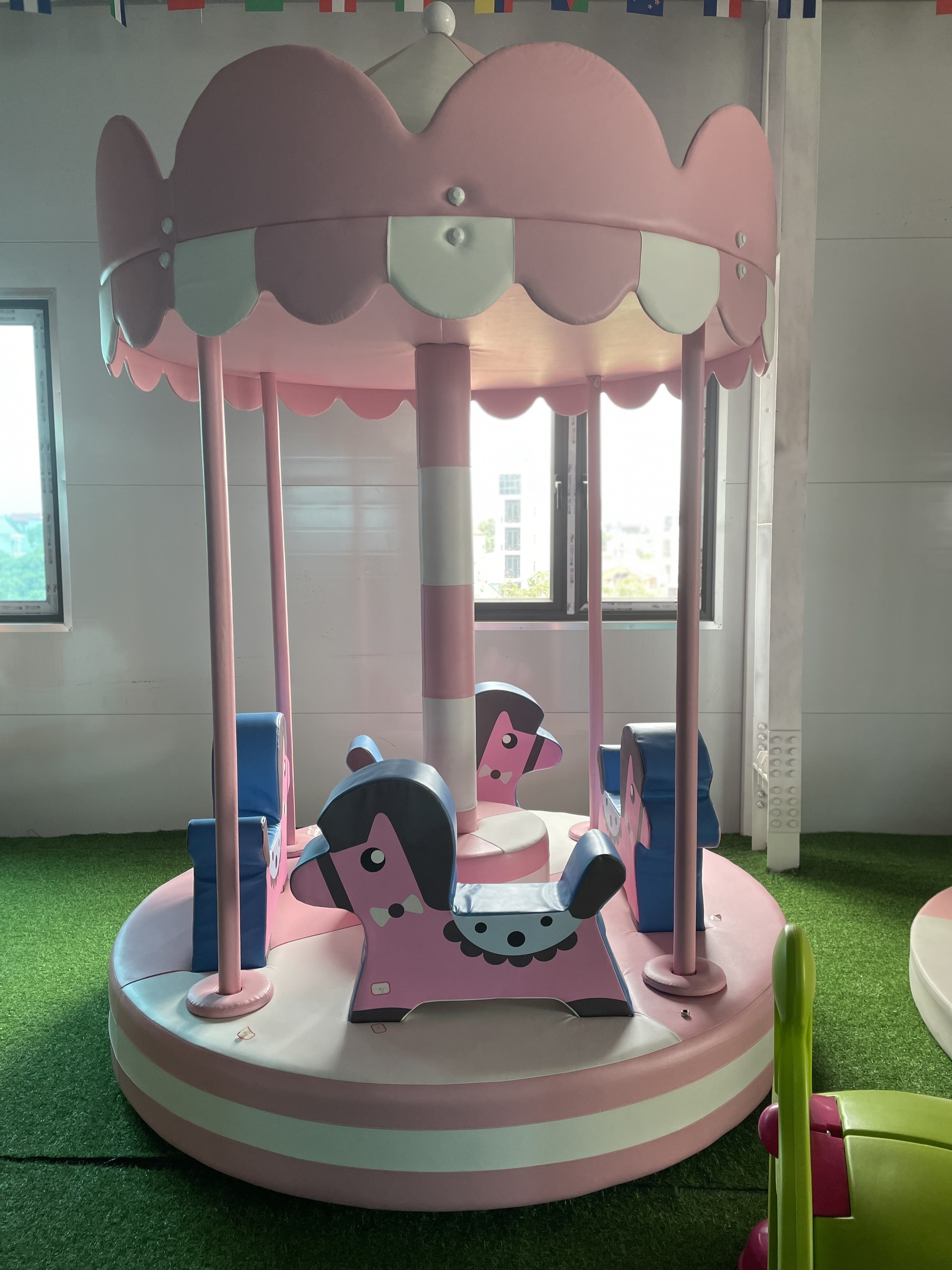 mâm xoay hình thú