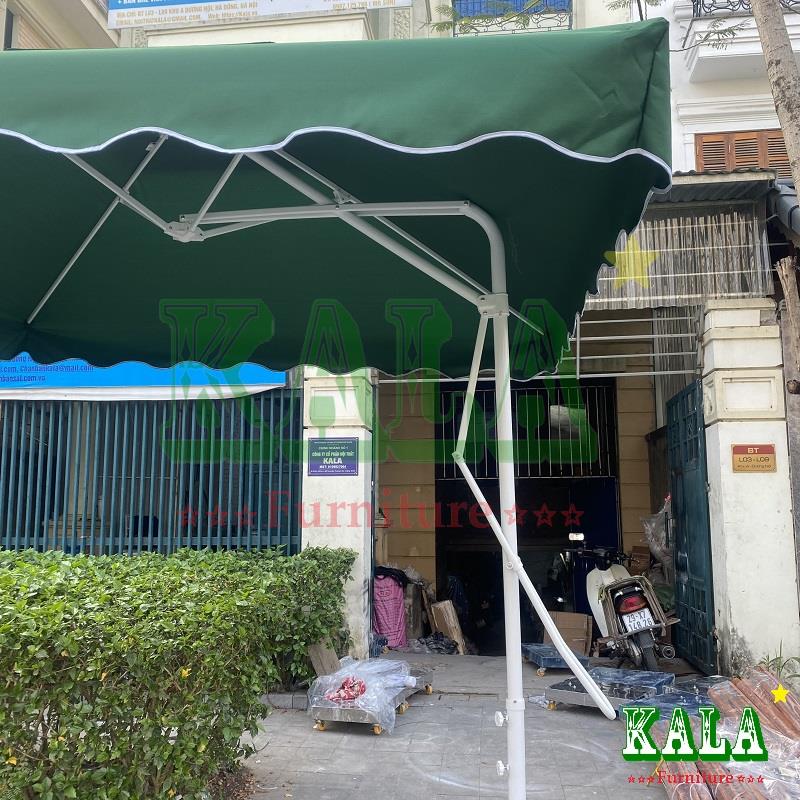 Ô dù lệch tâm vuông 2.5x2.5m màu xanh