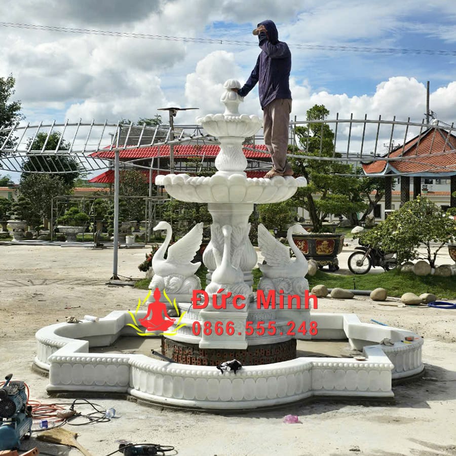 Đài Phun Nước Đá Thiên Nga Đẹp Để Sân Vườn