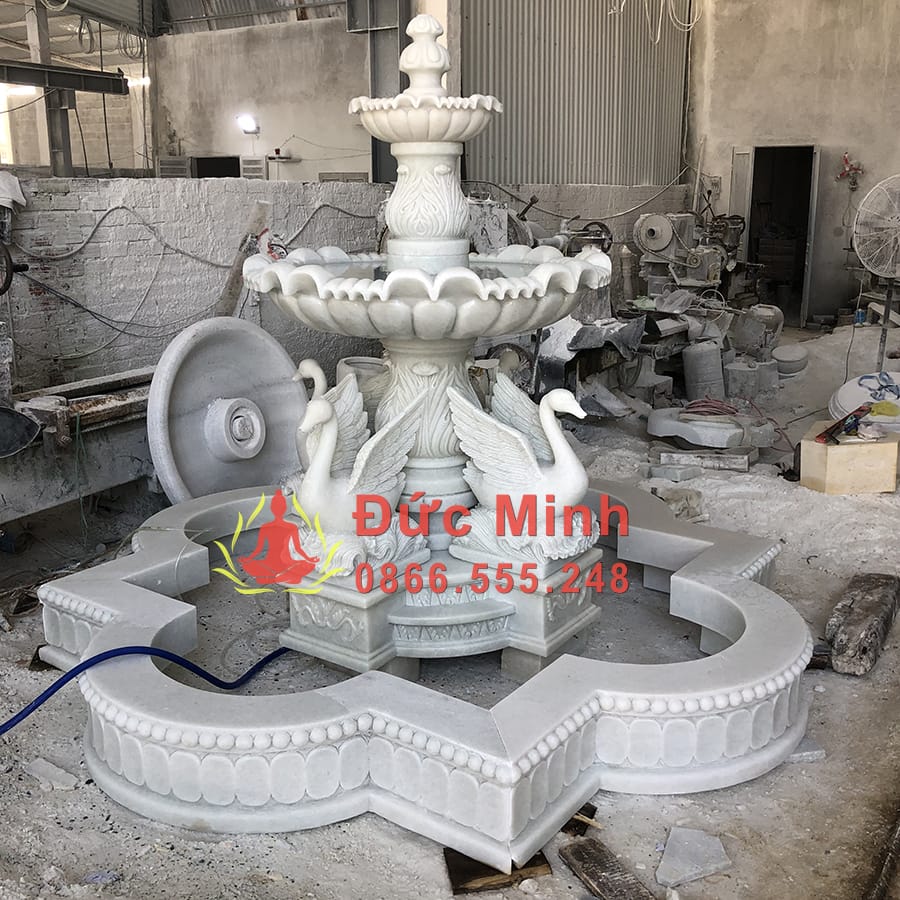 Đài Phun Nước Đá Thiên Nga Để Sân Vườn Đẹp Tại Quảng Trị