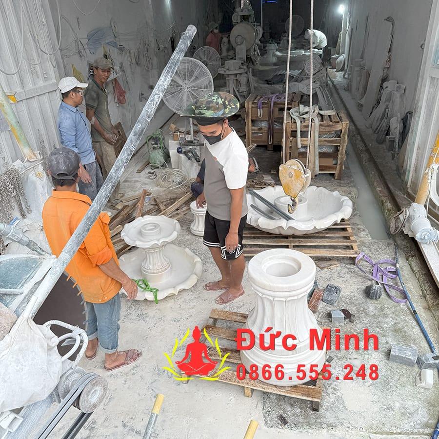 Đài Phun Nước Đá Trắng Phong Thủy Đẹp Sân Vườn