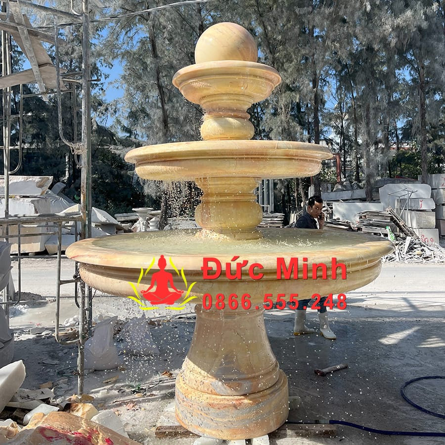 Mẫu Đài Phun Nước Đá Vàng Bi Xoay Luân Hồi Khủng Đẹp