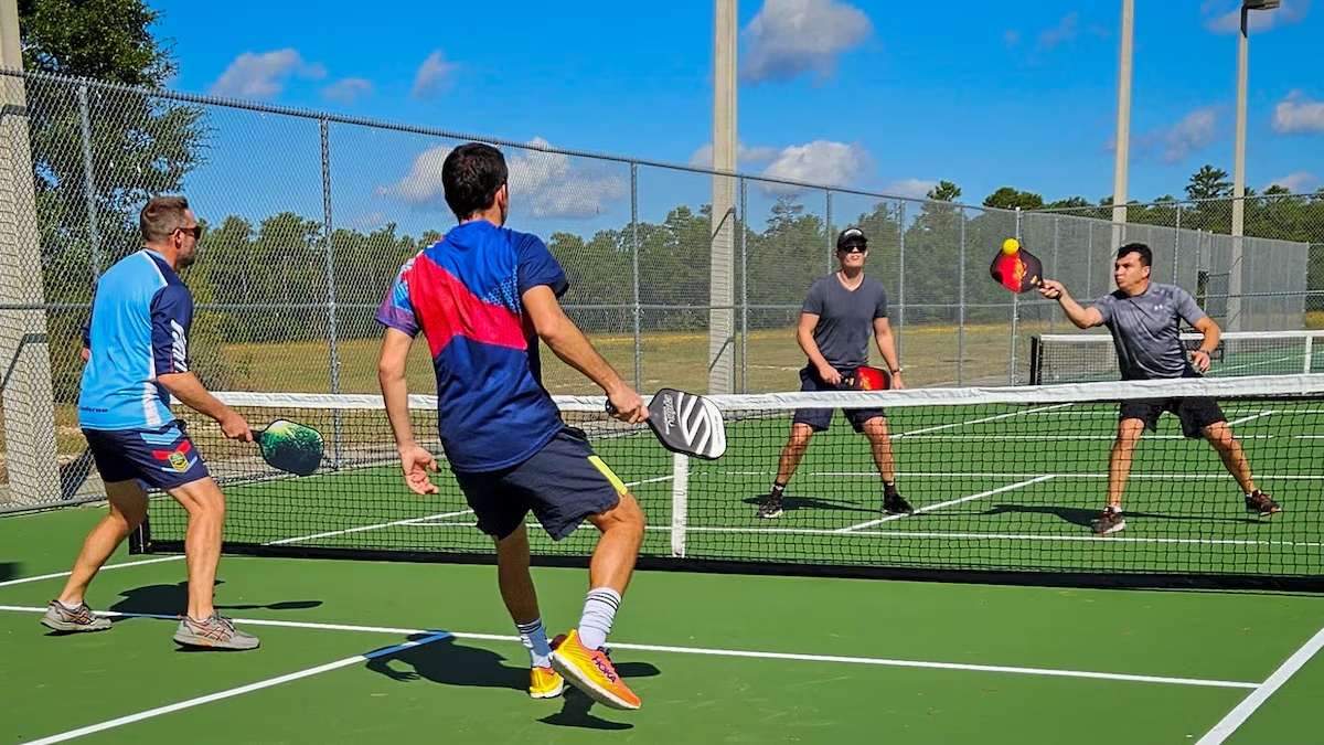 Phong cách thời trang chơi Pickleball giúp bạn tự tin tỏa sáng