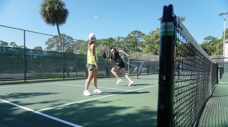 Tổng hợp các cách phòng thủ khi chơi Pickleball hiệu quả