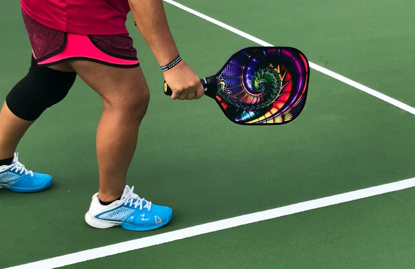 Nắm vững quy tắc nhà bếp trong Pickleball và kỹ thuật bánh bóng hiệu quả