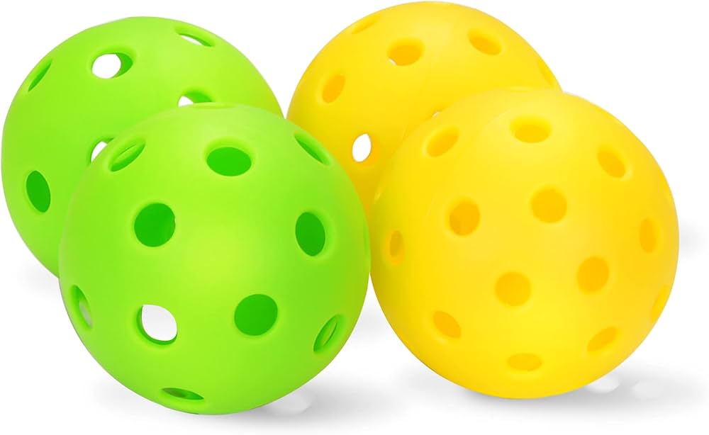 Những đặc điểm cơ bản của bóng Pickleball trong nhà